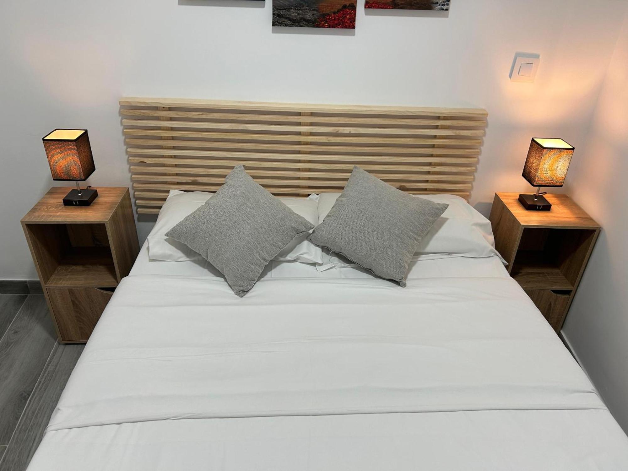 A Unos Pasos A Paseo Del Prado Apartment Мадрид Екстериор снимка